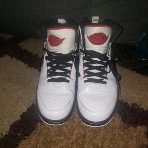 Jordan retro 2s